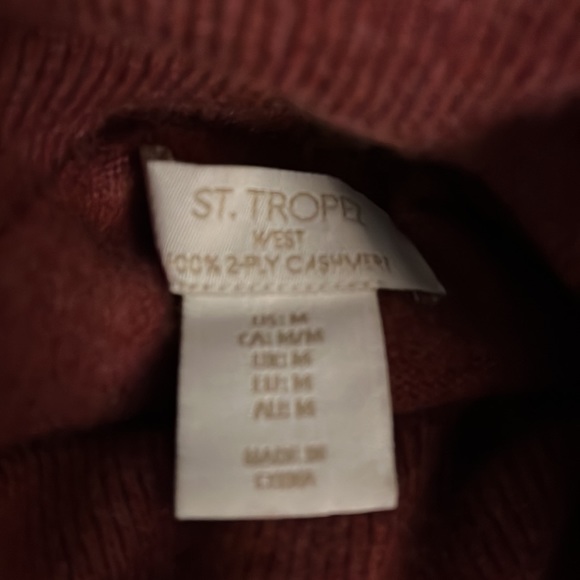 Beautiful cashmere turtleneck from St. Tropez - Picture 2 of 2
